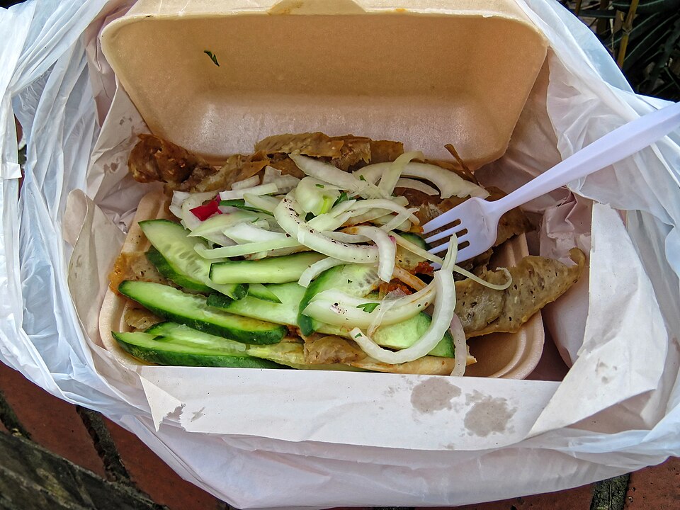 资料图:德式旋转烤肉夹饼(2020年摄,非文中品牌)