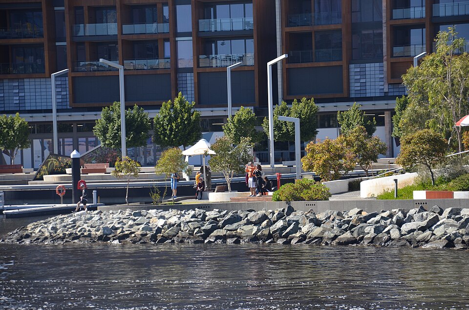 伊丽莎白码头小岛游乐场和戏水区(The Island Playground and BHP Water Park, Elizabeth Quay)
