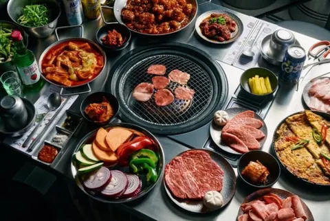 789 Korean BBQ官方名录原图:桌边烤炉、烤肉和韩式配菜